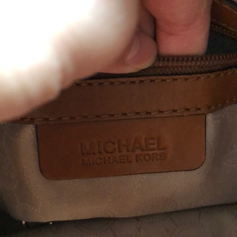 MICHAEL KORS small brown logo purse - Picture 5 of 6